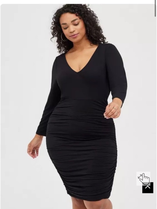 torrid Dresses & Skirts - NWT Torrid Shirred Jersey Bodycon Midi Dress Black Ruched Size 1 14/16